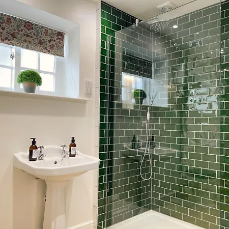 The Little Chantry - Hot Tub, Riverside, Pet Friendly * West Tanfield