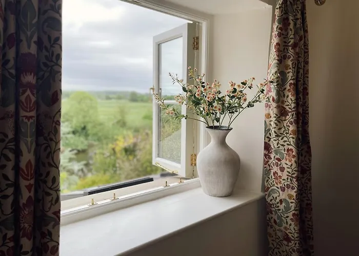 Holiday home The Little Chantry - Hot Tub, Riverside, Pet Friendly