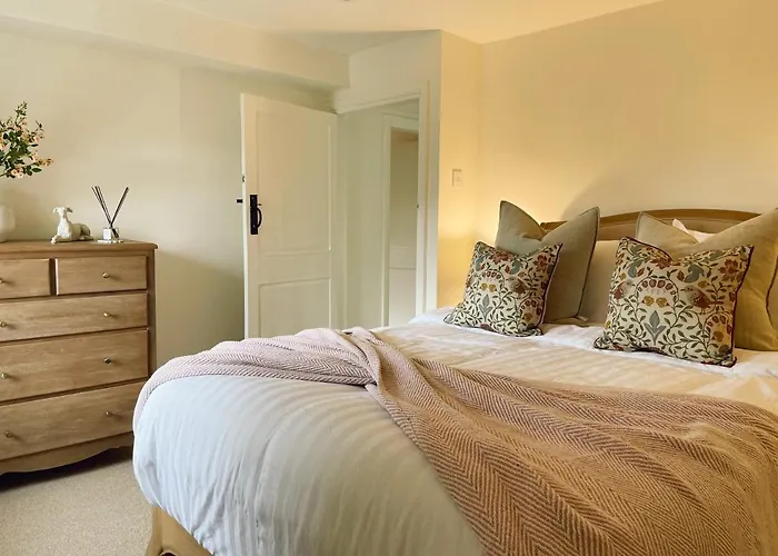 Holiday home The Little Chantry - Hot Tub, Riverside, Pet Friendly