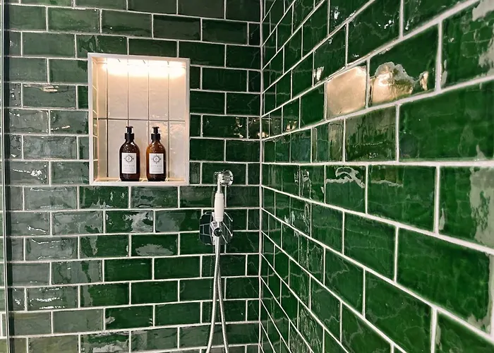 The Little Chantry - Hot Tub, Riverside, Pet Friendly Holiday home West Tanfield