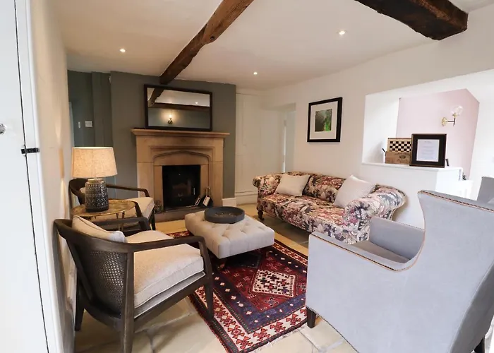 The Little Chantry - Hot Tub, Riverside, Pet Friendly *